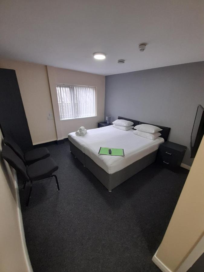 Lymedale Suites Studios & Aparthotel In Newcastle Under Lyme & Stoke Екстер'єр фото